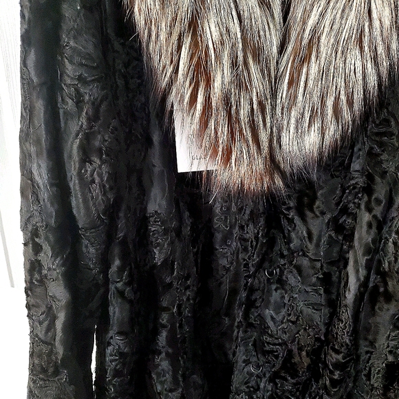 Fur coat fox collar. FERAUD/PARIS - Picture 2 of 4